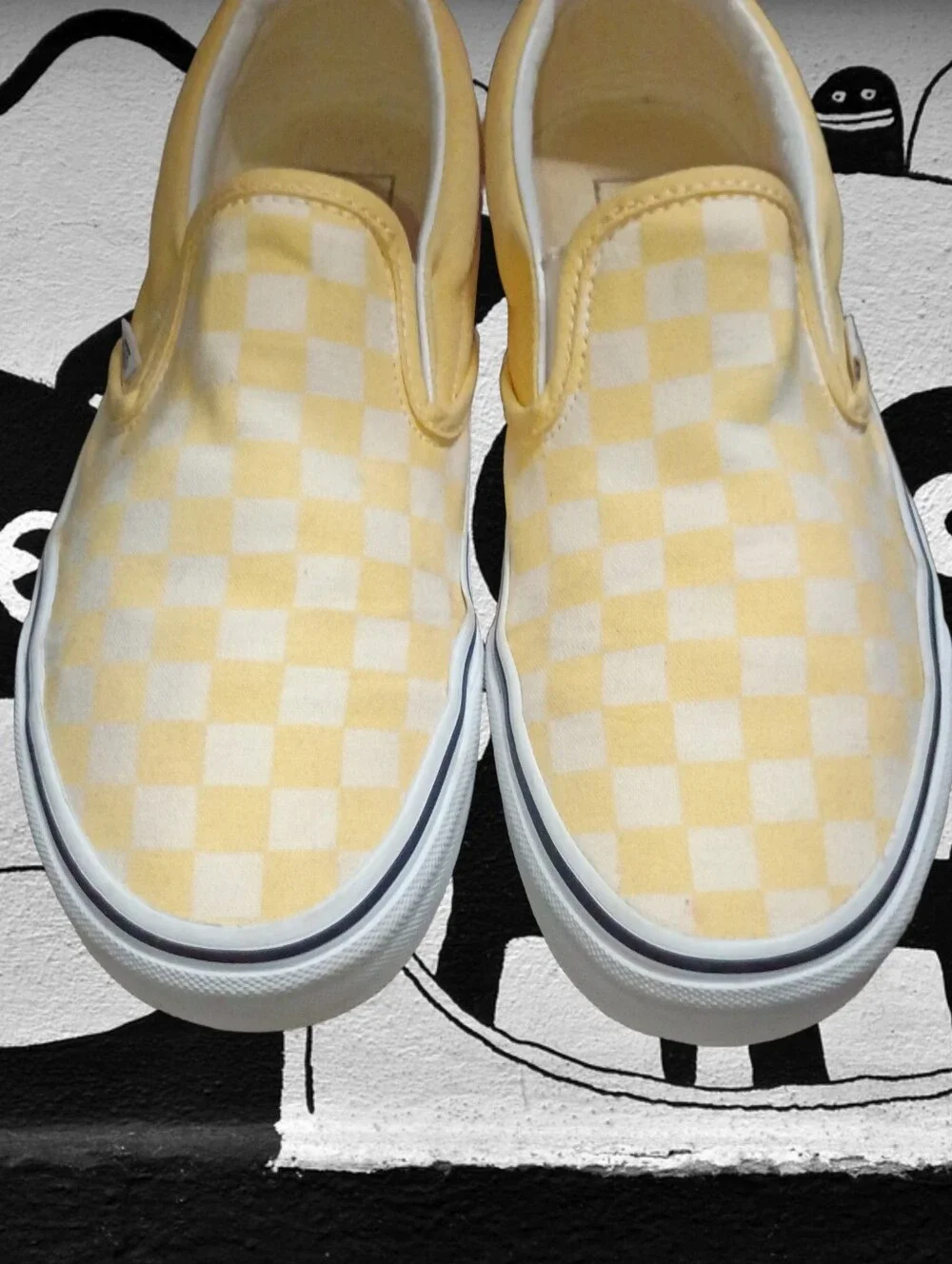 🌞 Sunshine on the Go: Yellow and White Checkered Vans in Size 8.5 🌊☀️ - Picture 5 of 7